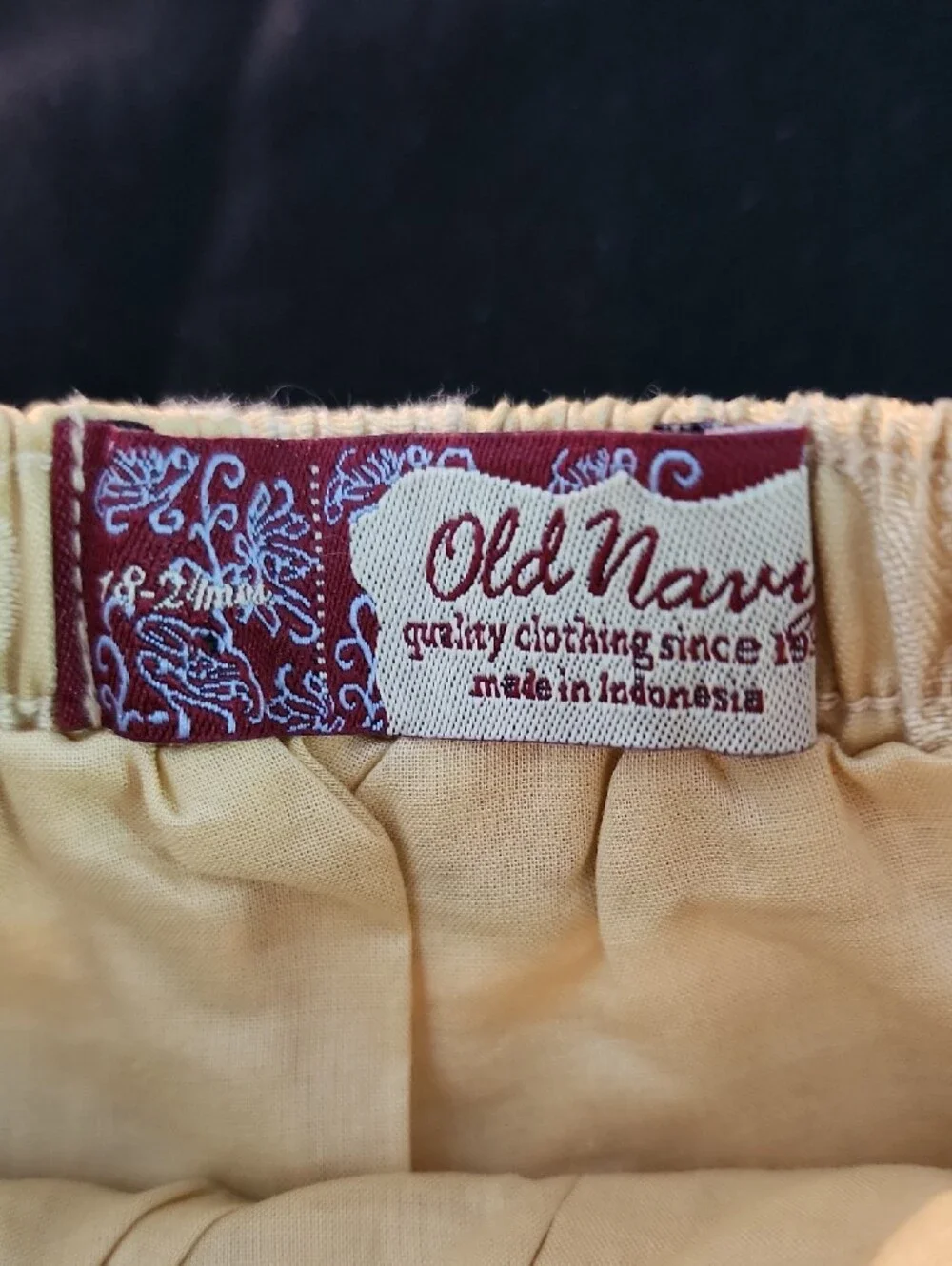GAP Yellow Bodysuit with Old Navy Cream Floral Skirt - Sz.18-24mo.